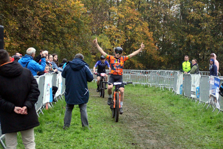 VTT UFOLEP Hénin Beaumont ( site des Pommiers )