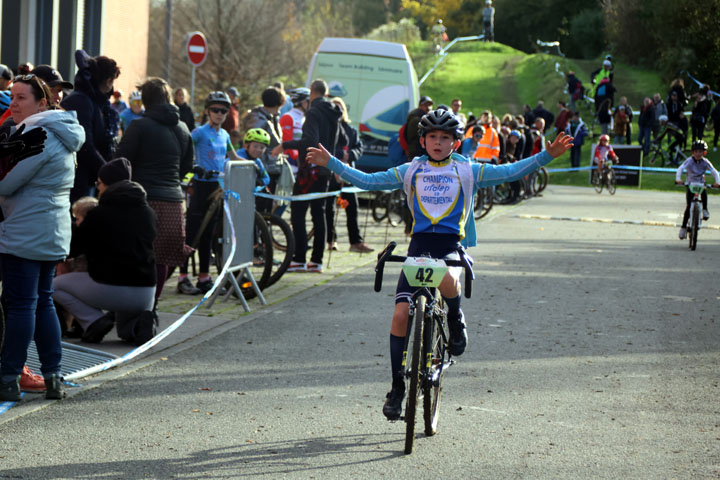 Cyclo cross VTT UFOLEP BTWIN Village ( Ecoles de cyclisme )