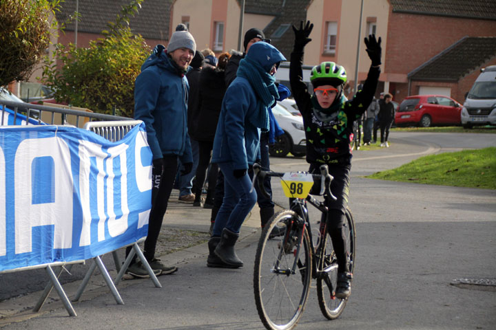 Cyclo cross VTT UFOLEP  d’Avesnes les Aubert ( Ecoles de cyclisme )