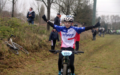 Cyclo cross UFOLEP d’Estevelles  1 ( Ecoles de cyclisme )