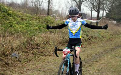 Cyclo cross UFOLEP d’Estevelles  1 ( Minimes Cadets Féminines )