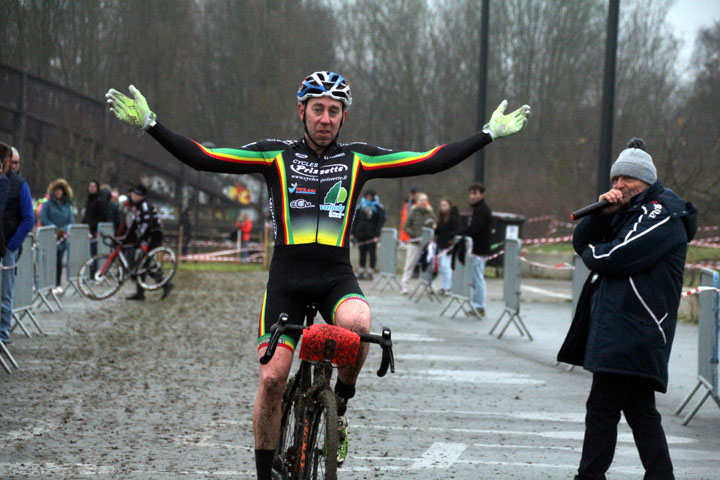 Championnat du Nord cyclo cross UFOLEP à Anzin ( Jun Sen A Sen B )